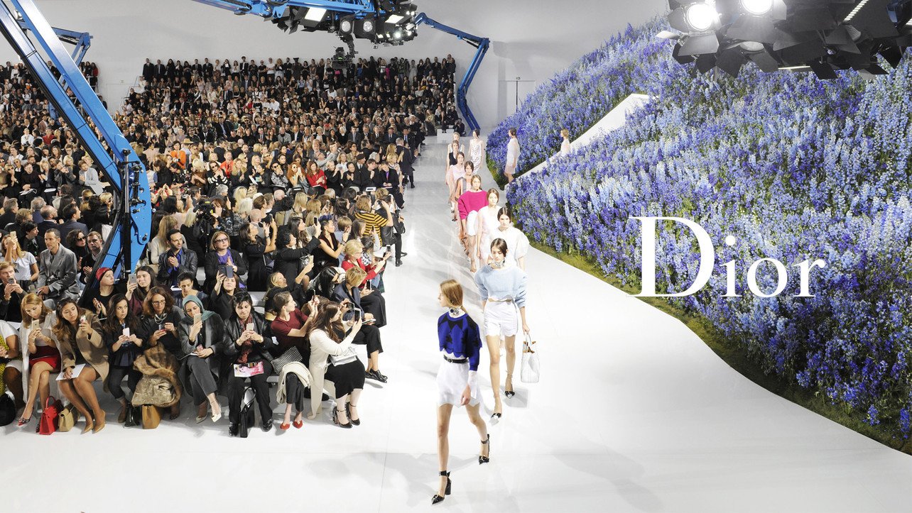 defile-pret-a-porter-printemps-ete-2016-boucle-homepage_width_1284